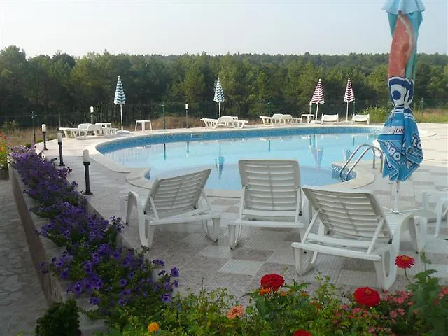 Апарт-отель Dream Bay Family 4*