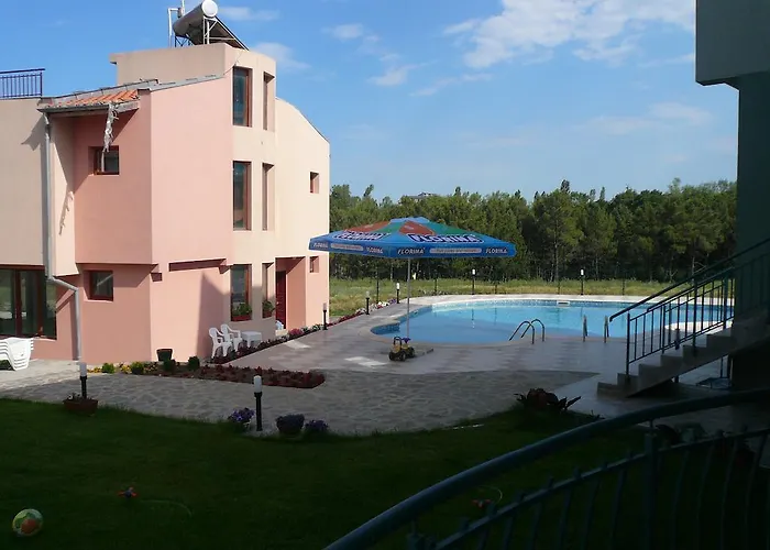 Апарт-отель Dream Bay Family